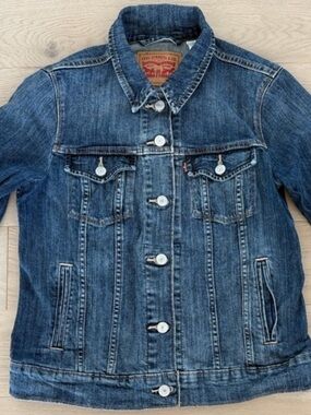 Levi's Womans Vintage Brown Leather Patch Denim Jacket